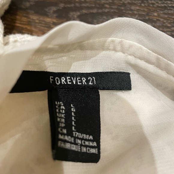 Crocheted knit cream colored top - Picture 7 of 7